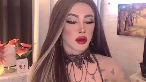 Snapshot of valentina_goddess_tsxxx chatting on 09/17/25, 02:57 Amanda online show from 09/17/25, 02:57