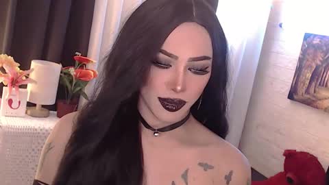 Snapshot of valentina_goddess_tsxxx chatting on 10/04/25, 02:20 Amanda online show from 10/04/25, 02:20