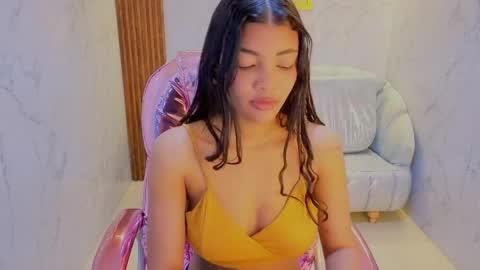 Snapshot of valentina_gomez_s chatting on 05/29/26, 12:36 Valentina online show from 05/29/26, 12:36