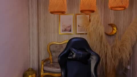 Valentina  online show from 07/04/26, 12:44