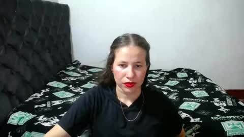 Snapshot of valentina_hz chatting on 10/15/25, 02:39 valentina_hz online show from 10/15/25, 02:39