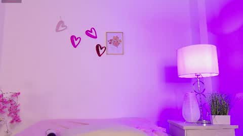 VALENTINA online show from 06/10/26, 11:35