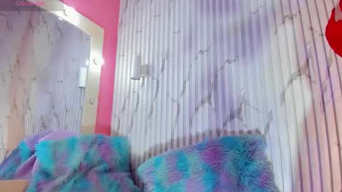 Snapshot of valentina_lux1 chatting on 11/30/25, 12:20 Valentina online show from 11/30/25, 12:20