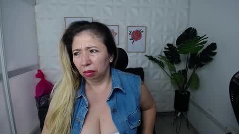 Valentina  online show from 01/15/25, 08:58