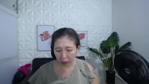 Valentina  online show from 02/14/25, 10:14