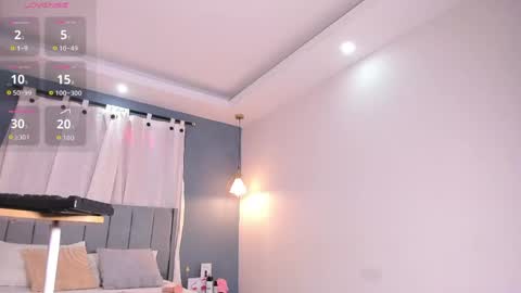 Snapshot of valentina_noa chatting on 05/06/26, 11:48 Valentina online show from 05/06/26, 11:48