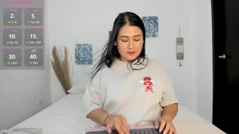Snapshot of valentina_owens chatting on 11/23/25, 11:48 valentina_owens online show from 11/23/25, 11:48