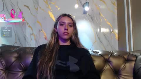 Snapshot of valentina_red18 chatting on 09/15/25, 02:28 Valentina online show from 09/15/25, 02:28