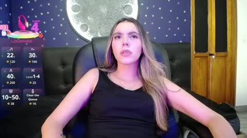 Valentina online show from 05/13/26, 08:06