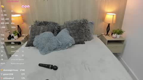   online show from 02/09/25, 10:00