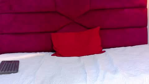 Valentina online show from 10/07/25, 08:17