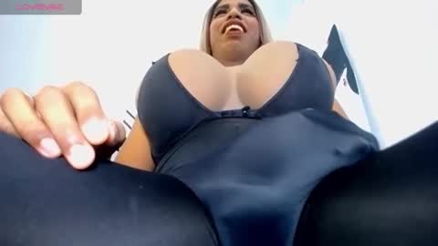 Snapshot of valentinabigcock23 chatting on 10/03/25, 12:35 valentinabigcock23 online show from 10/03/25, 12:35