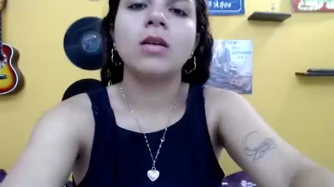 Snapshot of valentinacute18 chatting on 06/11/26, 02:26 VALENTINA online show from 06/11/26, 02:26
