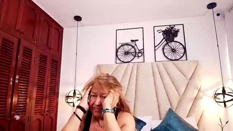 Ana online show from 01/22/25, 02:35