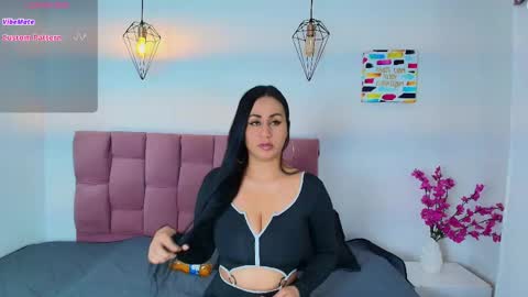 ValentinaJaramilloo online show from 06/07/26, 01:37