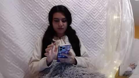 Snapshot of valentinasmith18 chatting on 01/13/26, 04:40 valentinasmith18 online show from 01/13/26, 04:40