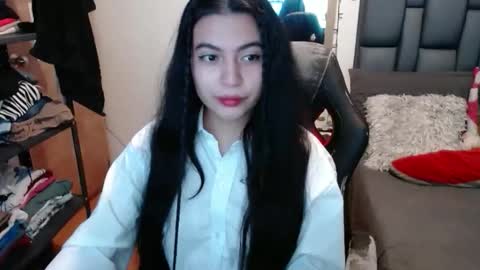 Snapshot of valentinasmith18 chatting on 02/02/26, 05:44 valentinasmith18 online show from 02/02/26, 05:44