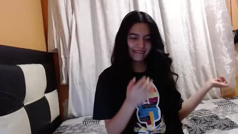 Snapshot of valentinasmith18 chatting on 02/25/26, 12:20 valentinasmith18 online show from 02/25/26, 12:20