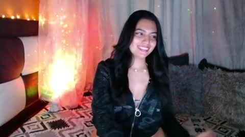 Snapshot of valentinasmith18 chatting on 05/25/26, 01:33 valentinasmith18 online show from 05/25/26, 01:33