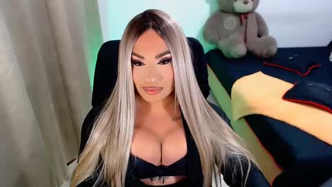    online show from 03/01/25, 02:04