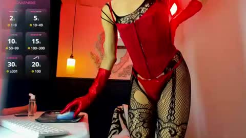 valentinee_xo online show from 06/10/26, 06:01