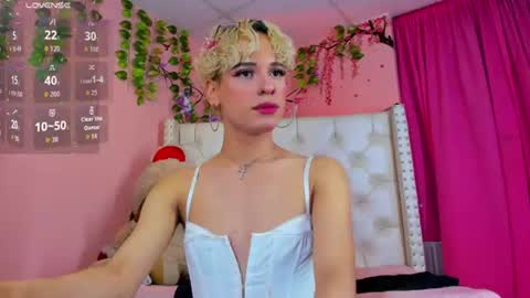 valentinee_xo online show from 06/27/26, 05:45