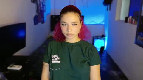 Snapshot of valentinna_5 chatting on 03/02/25, 10:48 Danielle  Please help me to reach 300 thumbs up online show from 03/02/25, 10:48