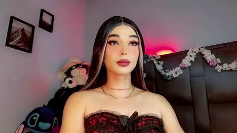 Snapshot of valentinne_marian chatting on 10/03/25, 10:56 Marian online show from 10/03/25, 10:56