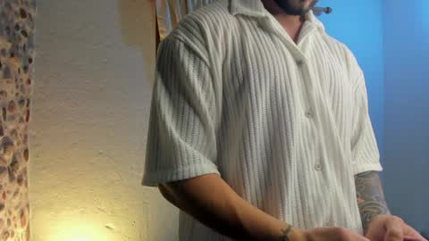 Snapshot of valentino2201 chatting on 12/30/24, 11:49 valentino online show from 12/30/24, 11:49