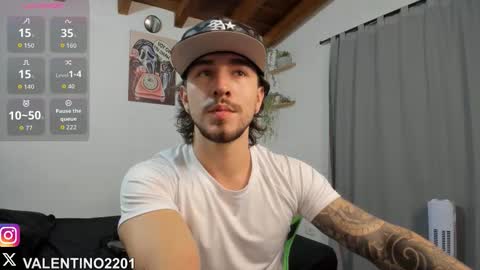 valentino online show from 10/30/25, 12:12