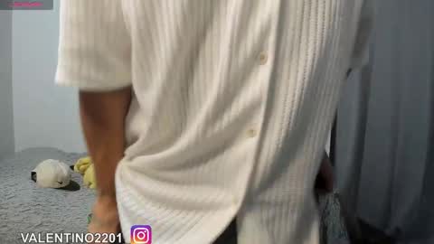 valentino online show from 11/29/25, 12:57