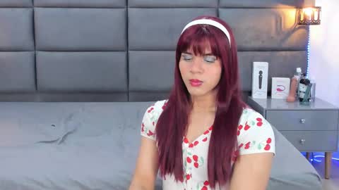 valentino moon online show from 10/06/25, 02:42