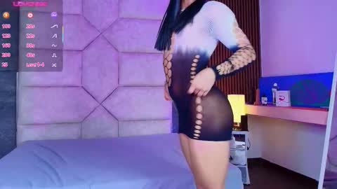 valentino moon online show from 12/05/25, 02:53