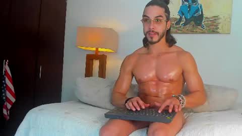 Snapshot of valentinocorleone_ chatting on 06/12/26, 03:55 VALENTINO online show from 06/12/26, 03:55