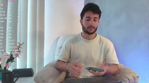 Valentino online show from 02/18/25, 07:41