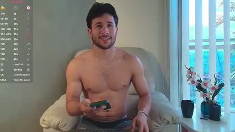 Valentino online show from 02/26/25, 11:04