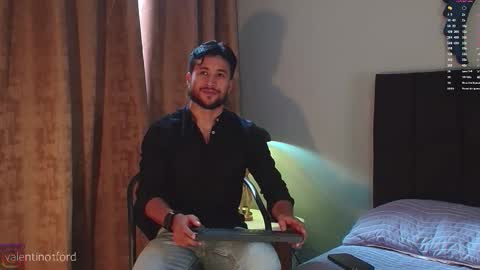 Valentino online show from 09/10/25, 08:42