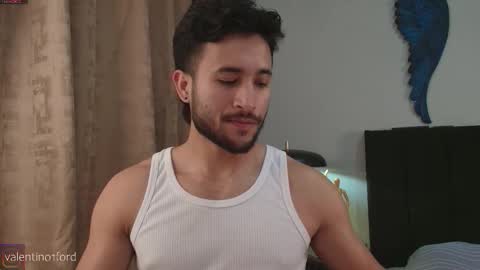 Valentino online show from 11/12/25, 09:36