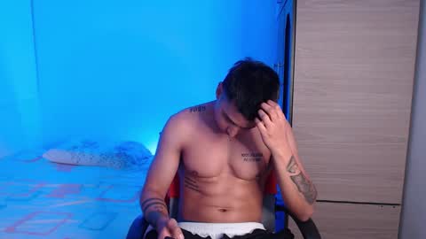 Snapshot of valentinosex_1 chatting on 10/10/25, 11:04 VALENTINO online show from 10/10/25, 11:04