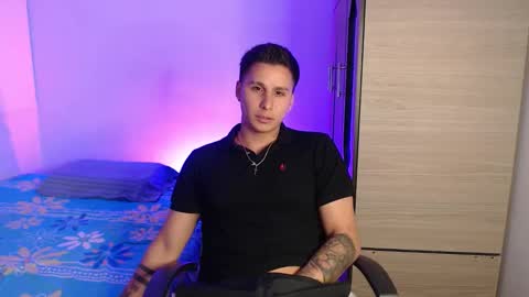 VALENTINO online show from 11/06/25, 08:32