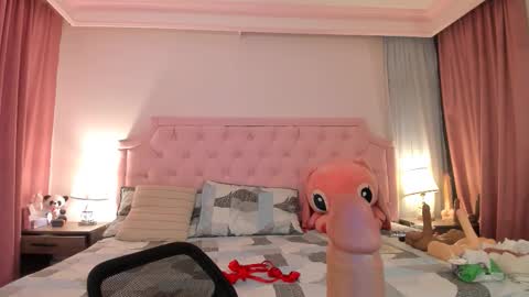 Snapshot of valentoro1 chatting on 10/30/25, 11:55 Vale Toro online show from 10/30/25, 11:55