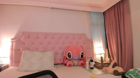 Snapshot of valentoro1 chatting on 11/02/25, 11:56 Vale Toro online show from 11/02/25, 11:56