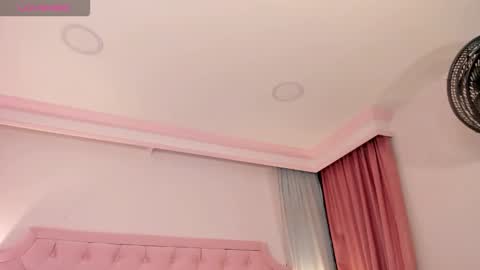 Snapshot of valentoro1 chatting on 11/20/25, 11:32 Vale Toro online show from 11/20/25, 11:32