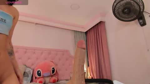 Snapshot of valentoro1 chatting on 11/23/25, 11:32 Vale Toro online show from 11/23/25, 11:32