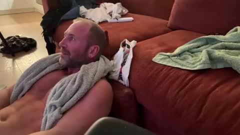 Couple online show from 12/08/24, 08:04