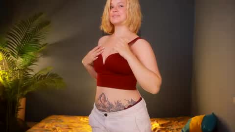 Snapshot of valeri______ chatting on 06/26/26, 07:24 valeri______ online show from 06/26/26, 07:24