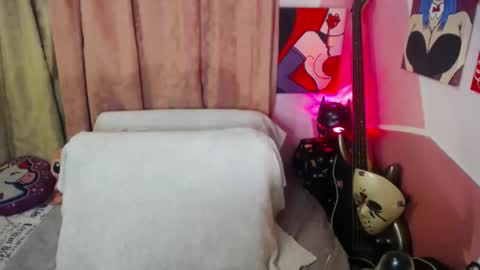 Valeri Cove online show from 11/21/25, 04:11