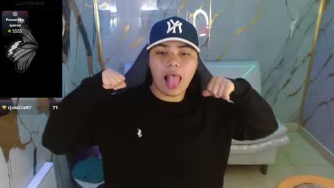 valeri_harpers4 online show from 05/01/26, 03:00