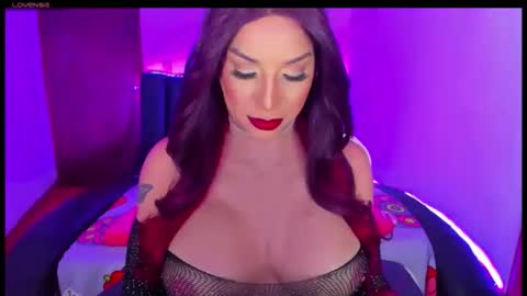 Snapshot of valeri_hilton chatting on 01/07/26, 03:31 valeri_hilton online show from 01/07/26, 03:31