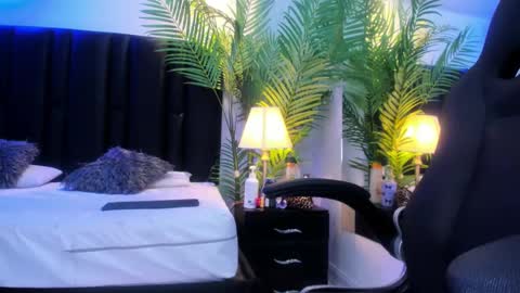 Snapshot of valeri_tafur chatting on 09/29/25, 11:09 valeri_tafur online show from 09/29/25, 11:09